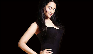 I`m lucky Akshay is working with a newcomer like me: Sonakshi